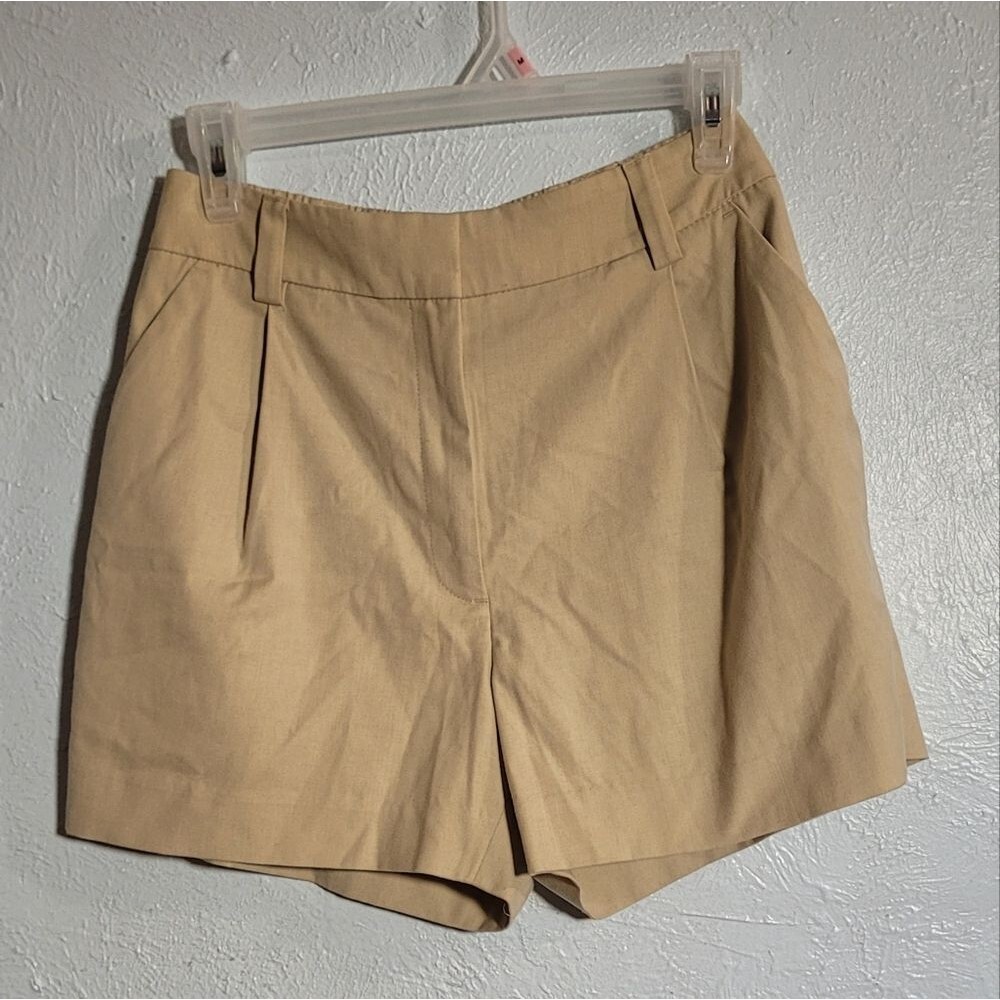 H&M Beige Linen Blend Shorts - Women's Size 4